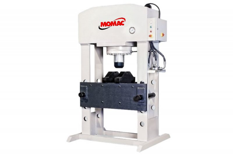 MOMAC - 'MOMAC' - '1570X200